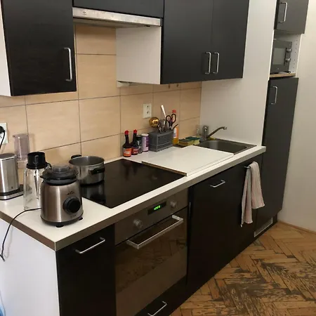 Privatunterkunft Bedroom In The Heart Of The Centre Of The
